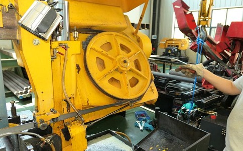 良庆金属带锯床的日常使用和保养注意事项！